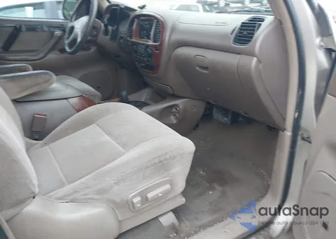 2001 Toyota Sequoia Sr5 V8 из США, поврежденный, VIN 5TDBT44A31S034622